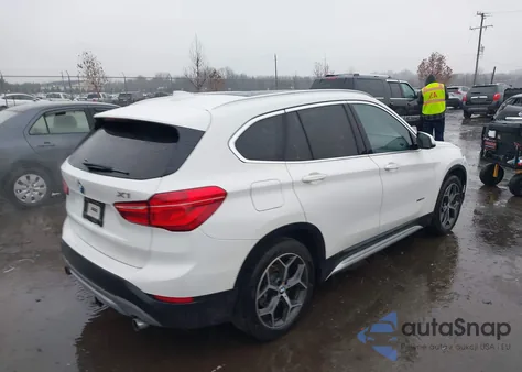 2017 BMW X1 xDrive28I z USA, uszkodzony, nr VIN WBXHT3Z38H4A53600